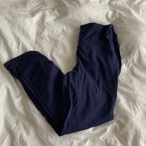 Lululemon Navy Capri Leggings Size 4